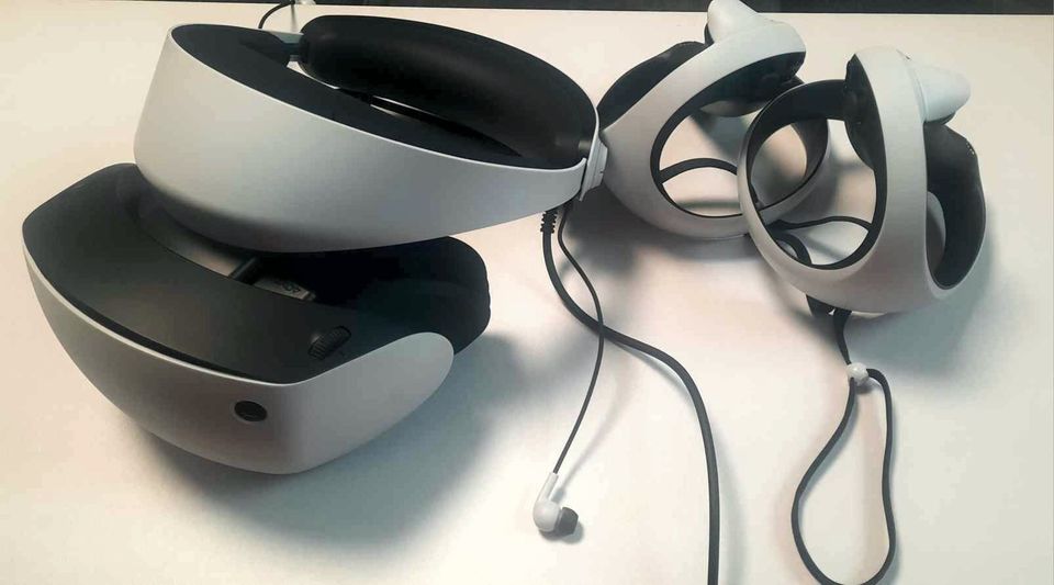 PlayStation VR2 Brille + 1.Spiel - wie neu! in Püttlingen