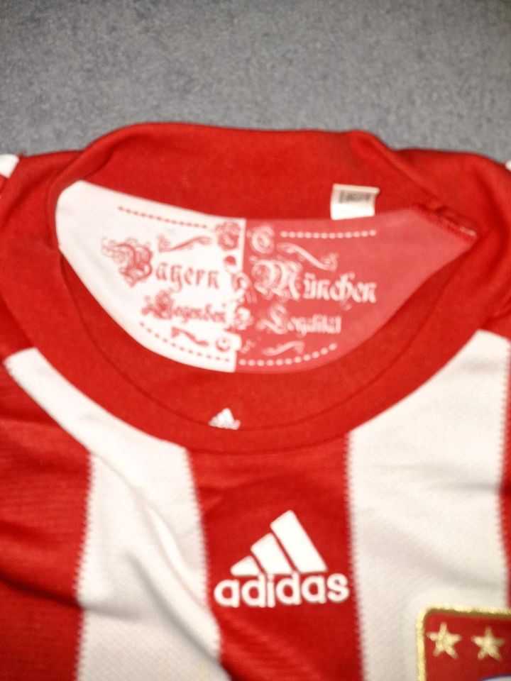 FC Bayern München Trikot in Bremervörde