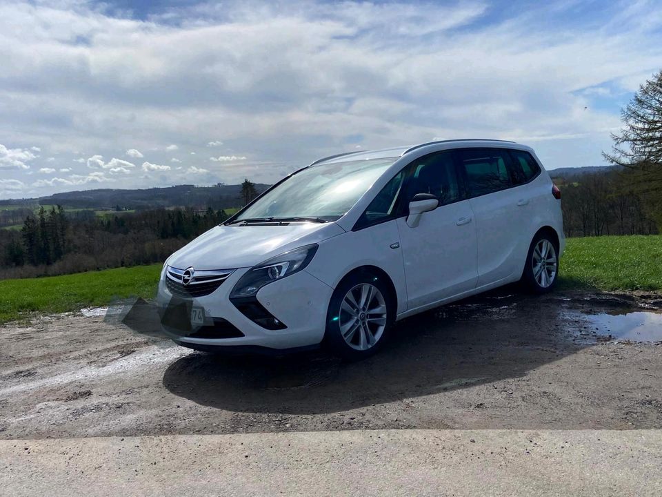 Opel Zafira Tourer zu verkaufen in Halver