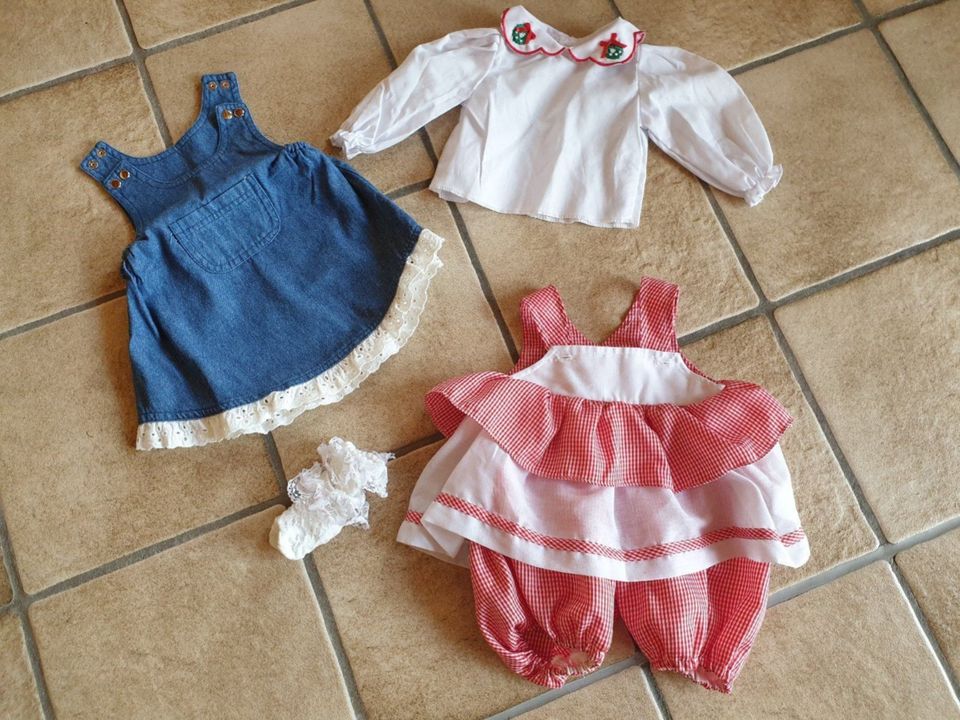 3 x Puppen - Babykleidung - Handarbeit - Unikate - 1 x Söckchen in Oppenheim