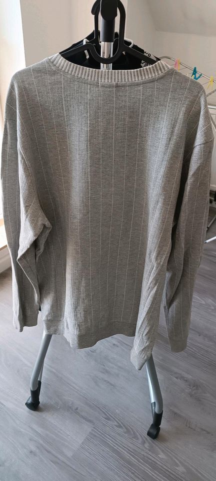 3 verschiedene Hugo Boss Pullover in Größe XXL in Berlin