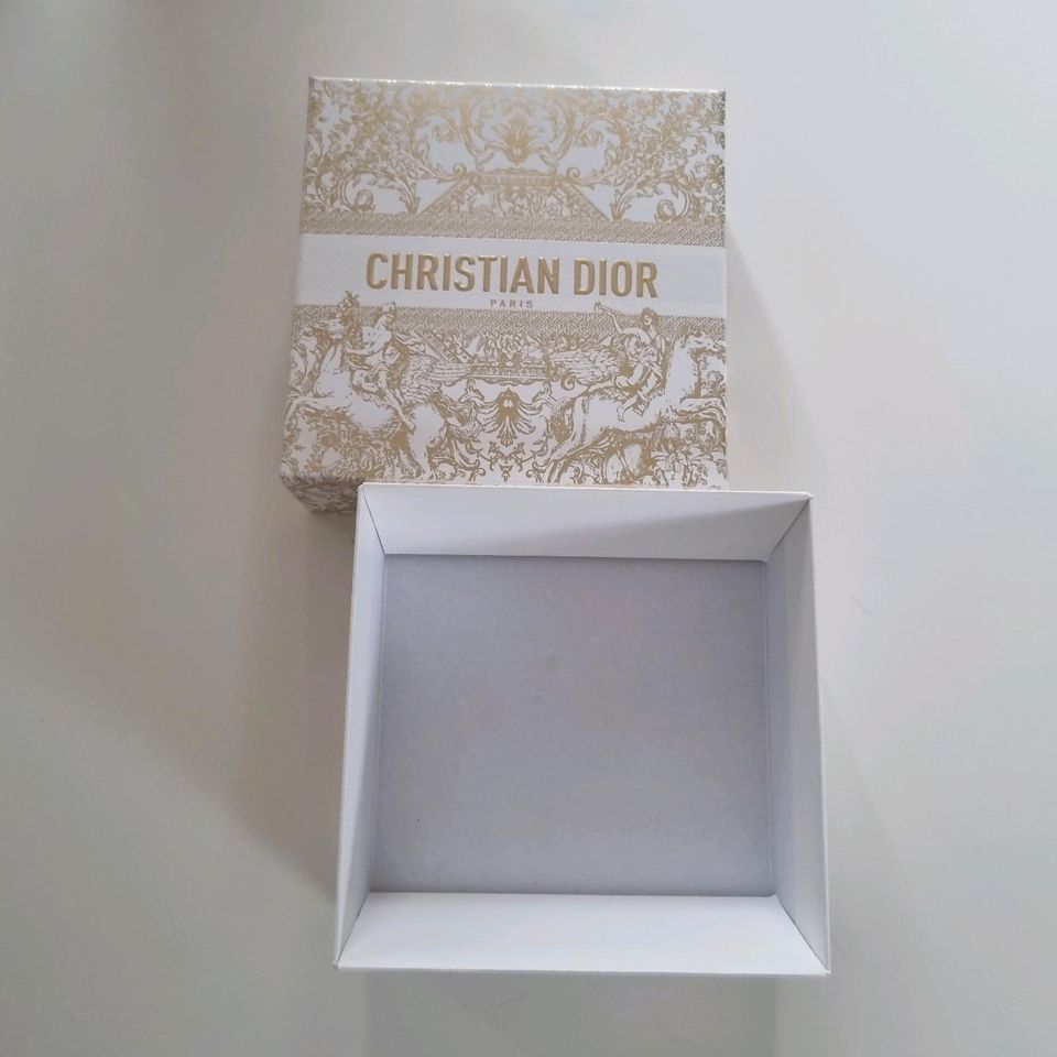 -LEERE CHRISTIAN DIOR BOX- in Much