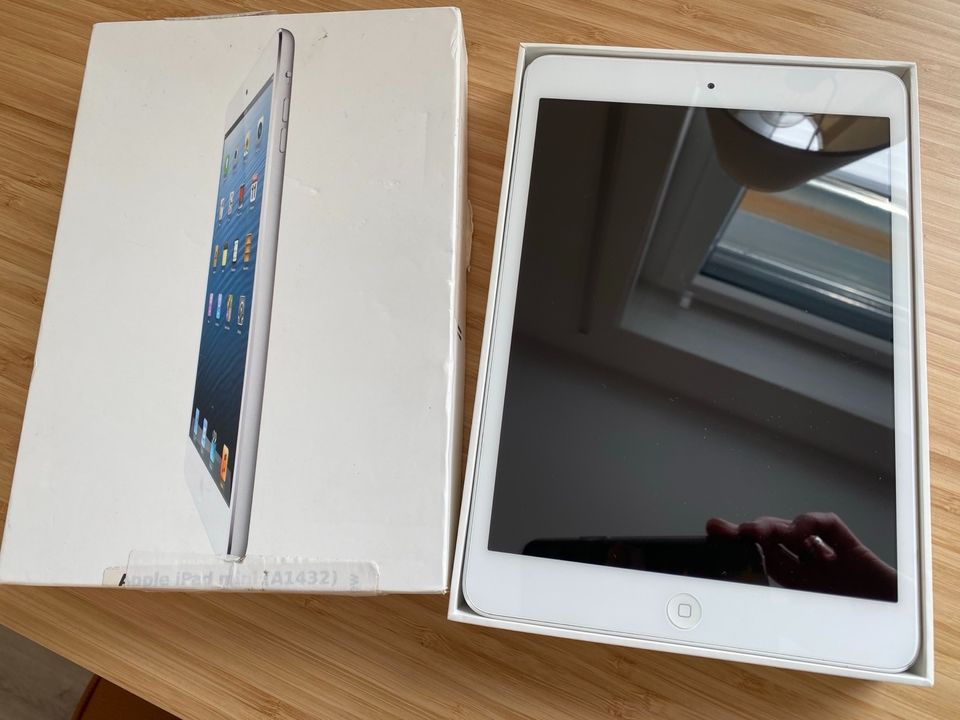 iPad Mini A1432 neuwertig in Breitscheid Kr Neuwied