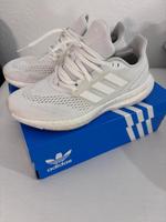 Adidas Sportschuhe Größe 41 1/3 Hannover - Ricklingen Vorschau