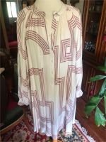 ausgefallne Tunika/ Bluse + Leggings wollweiß/dkl.rot 44/xl NEU Schleswig-Holstein - Selent Vorschau