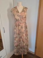 Kleid mit Blumen von Mango Größe M Bayern - Zeilarn Vorschau
