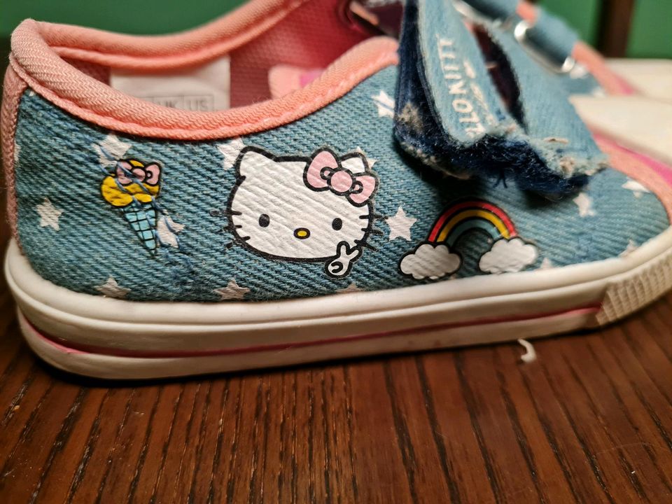 Hello Kitty Schuhe in Memmingen