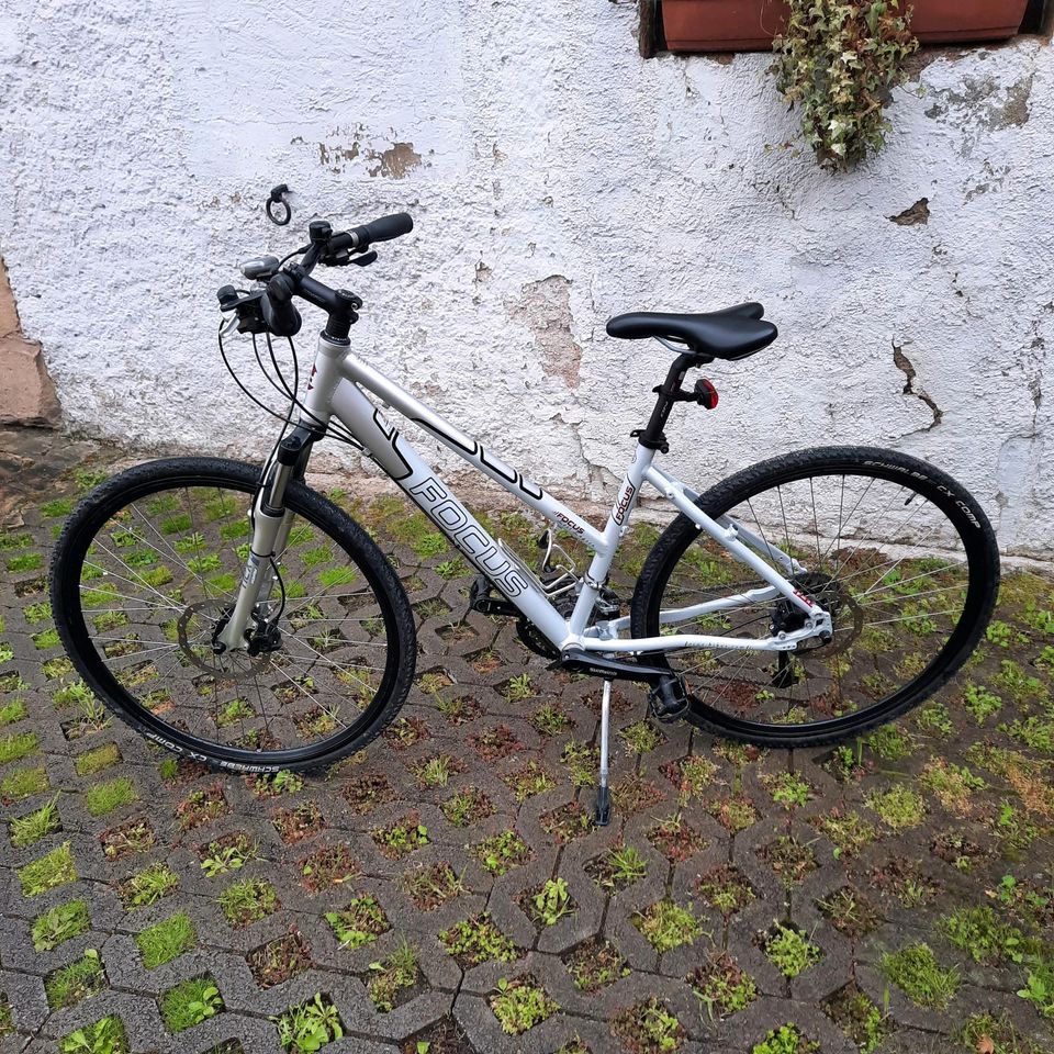 Focus Trekking Fahrrad in Wincheringen