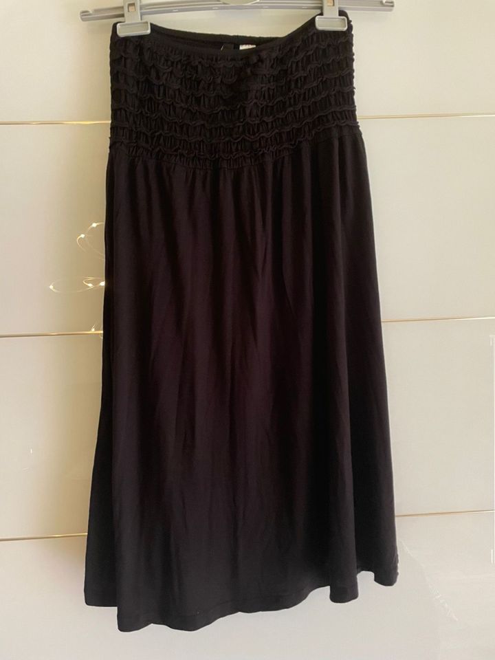 Kleid Strandkleid von Divided trägerlos schwarz Gr. XL/42 in Lauf a.d. Pegnitz