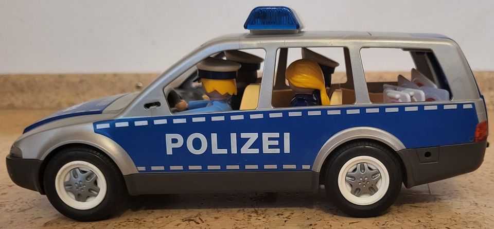 Playmobil Polizeiauto in Adelschlag