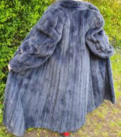 Nerz Mink Mantel Blau Echtfell Pelz 40 M Jacke lang dunkelblau Bayern - Hof (Saale) Vorschau