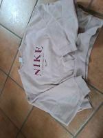 Nike Sweatshirt 152 Kr. München - Höhenkirchen-Siegertsbrunn Vorschau