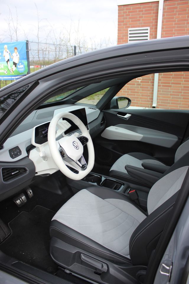 Volkswagen ID. 3 Pro S 77 kWh, 5 Sitze. in Emden