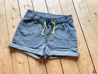 NEUW YIGGA Mädchen Shorts Gr 134 grau Stretch Jeans kurze Hose Nordrhein-Westfalen - Lünen Vorschau