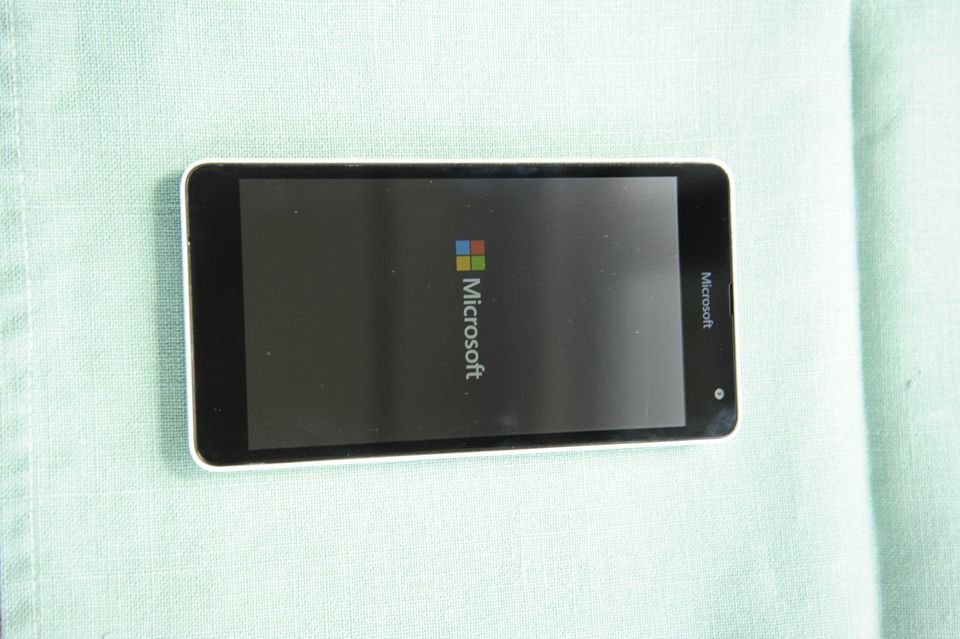 Microsoft Mobil Handy RM 1089 funktioniert in Ravensburg