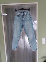 Jeans MOM ( neuwertig) Nordrhein-Westfalen - Niederkassel Vorschau