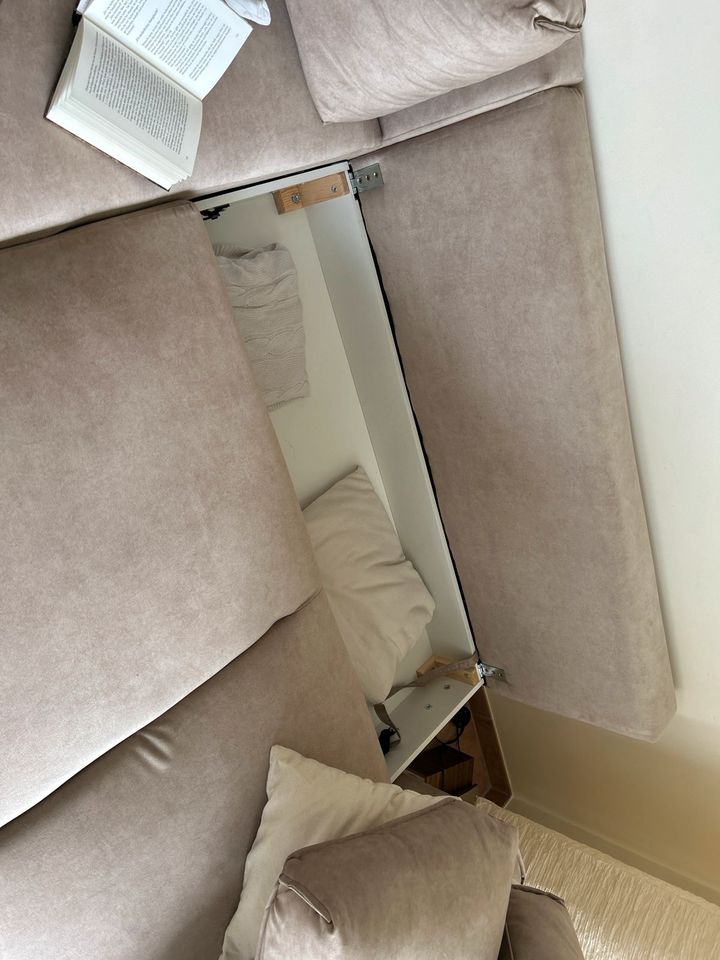 Sofa/Couch mit schlaffunktion in Ruppichteroth
