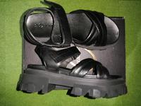 neue Marco Tozzi Leder Plateau Sandalen gr. 39 schwarz Berlin - Mitte Vorschau