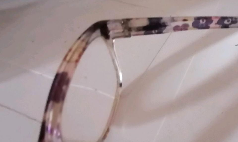 Brille Brillengestell alt vintage für Damen in Bassum
