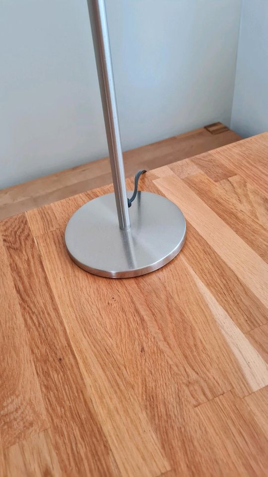 Ikea Lampe Tischlampe weiß skandi Silber modern in Steinheim