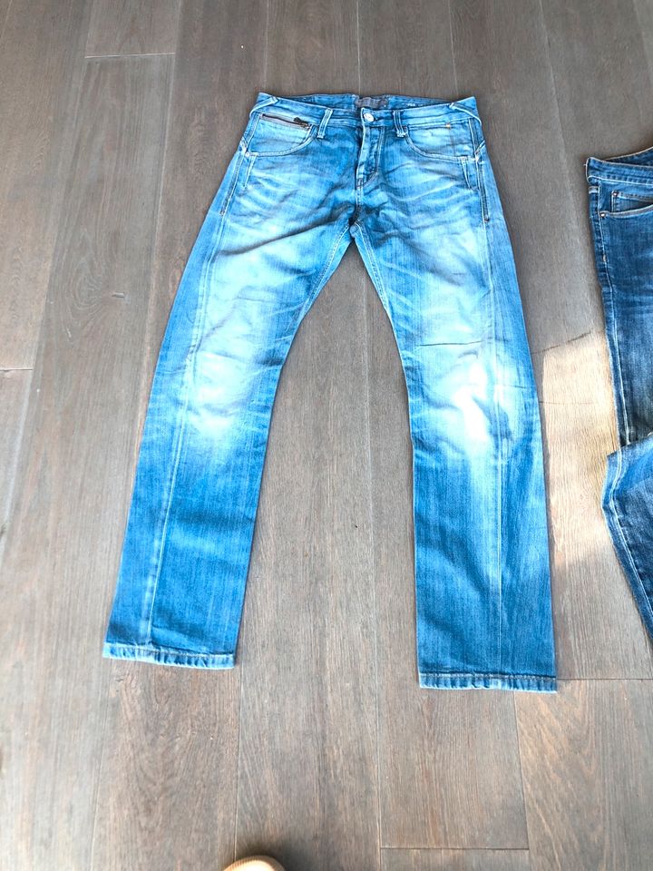 Jack&Jones Jeans Gr 31/32 und weitere Kleidung in Remscheid