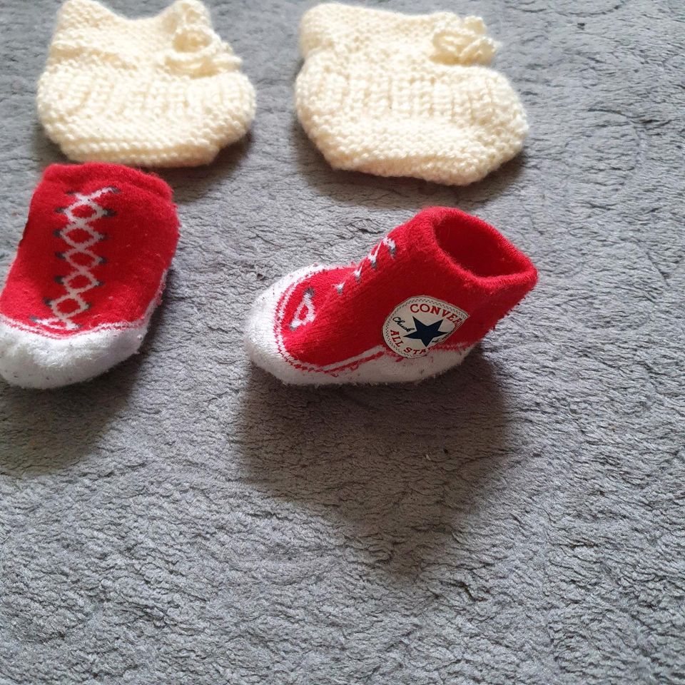 Baby Schuhe oder Socken ❤️ in Kolbermoor