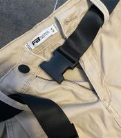 Beige lockere Hose mit Gurten Köln - Lindweiler Vorschau