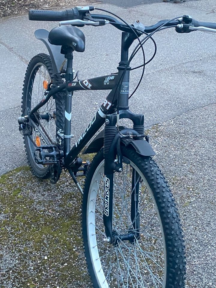 Verkaufe Marken Fahrrad Yazoo 26"Zoll,21Gänge,SchutzblecheFederun in München