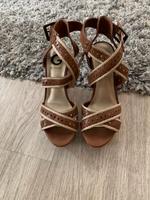 Guess Sandalen Wedges, braun Gold, Gr. 36 Kr. München - Unterschleißheim Vorschau