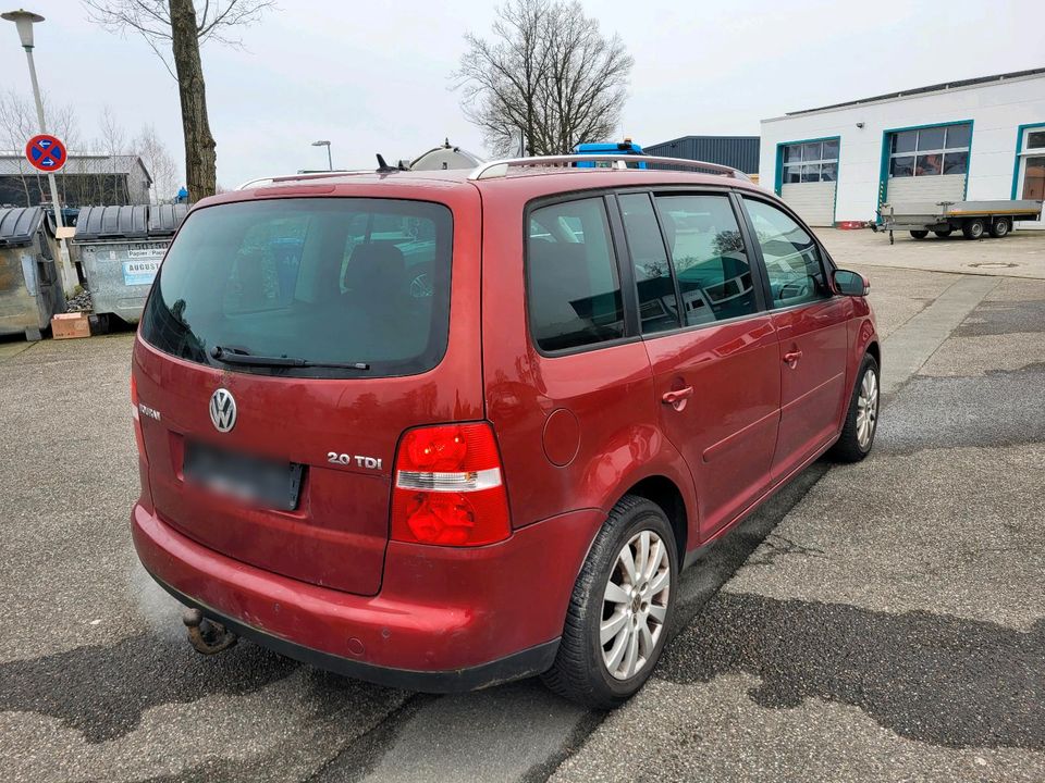 Vw touran  highline 2.0 disel 140ps in Wiefelstede