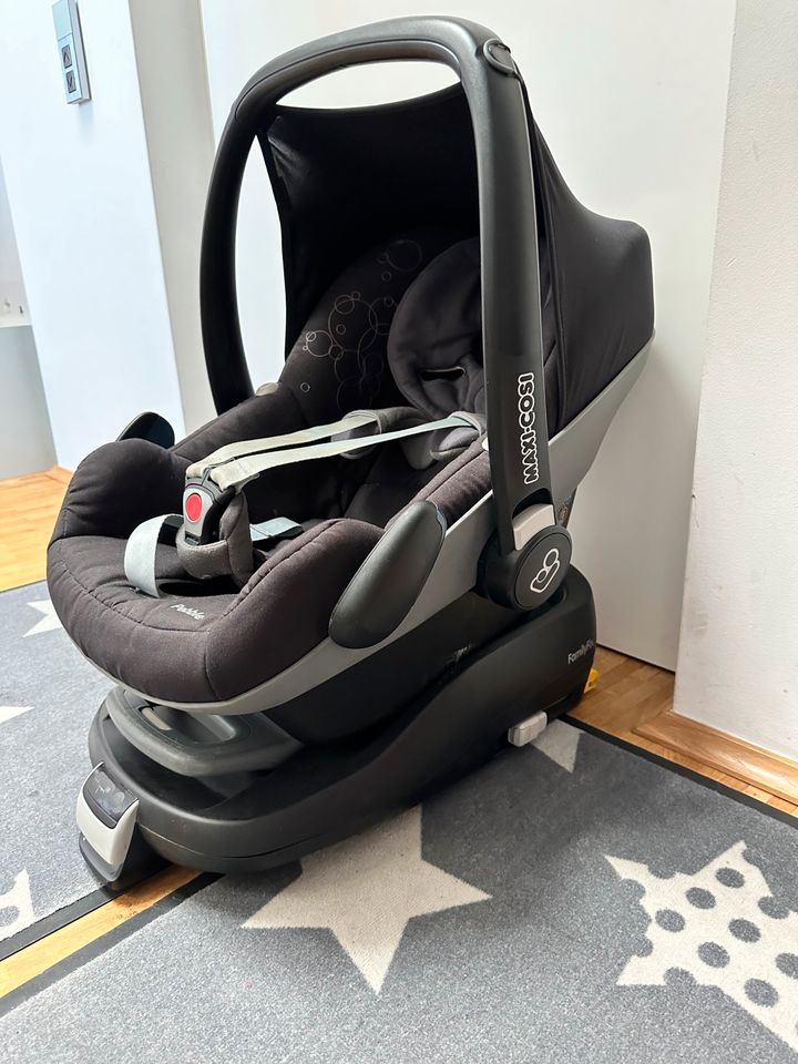 Maxi Cosi Pearl mit Family Fix Base in Dresden