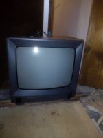 Tragbarer 12-V / 220 V Fernseher vintage (Röhre) von 1999 Niedersachsen - Walsrode Vorschau