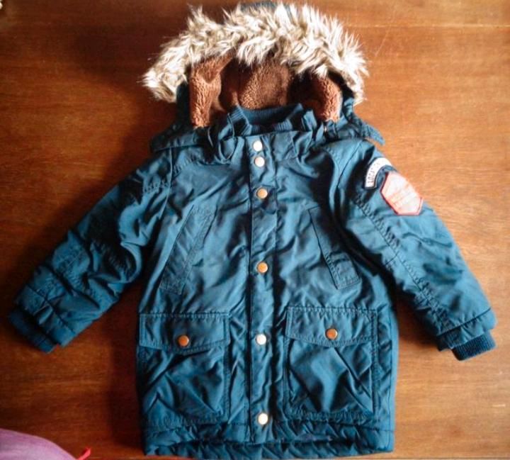 Warme Jacke Jungen Größe 98 Mantel Winterjacke in Treffurt