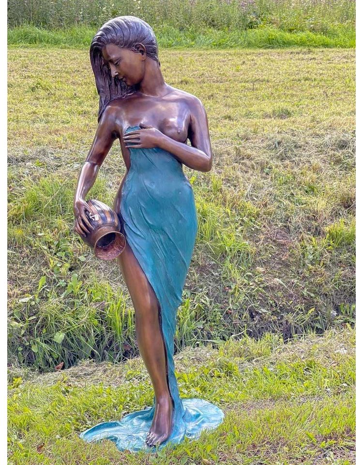 GRANDE FILOMENA – LEBENSGROSSE BRONZEFIGUR WASSERSPEIER in Wickede (Ruhr)