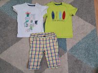 Paket Set T-Shirts Surfbretter kurze Caprihose S.Oliver Gr. 86 Rheinland-Pfalz - Mendig Vorschau