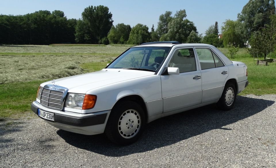 PKW Mercedes 230E W124 f.Bastler oder z.Schlachten in Mühlhausen-Ehingen