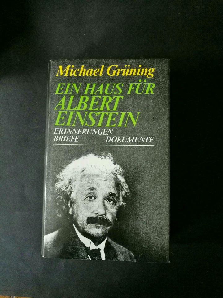 Ein Haus für Albert Einstein/Michael Grüning in Bergisch Gladbach