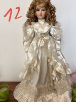 Sammlerpuppe "Puppe mit weis/glänzendem Kleid" Saarland - Bexbach Vorschau