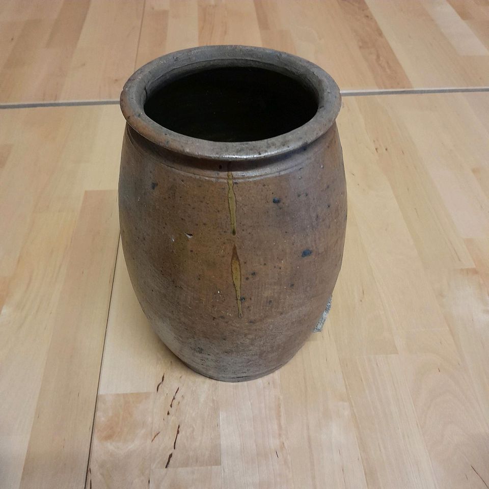 Vasen antik in Freyburg (Unstrut)