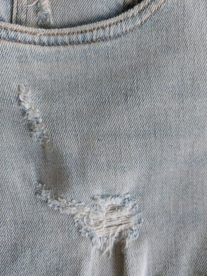 H&M Jeans Shorts Gr.44 hellblau neuwertig in Mönchengladbach