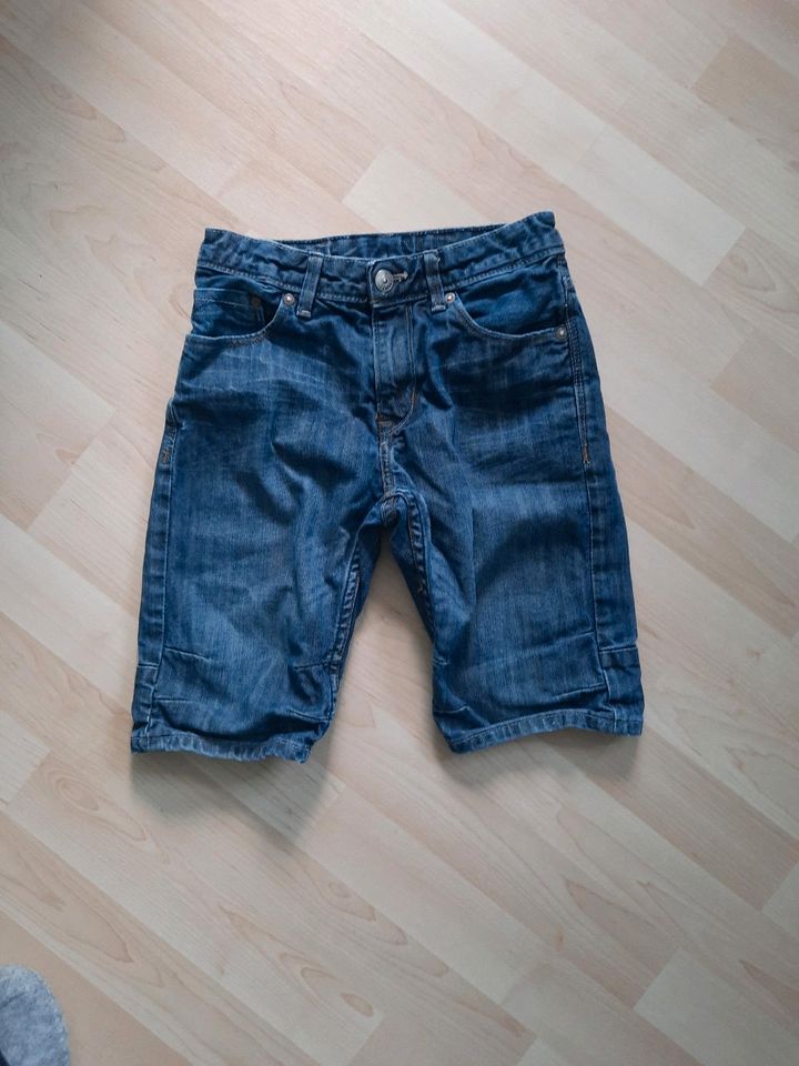 H&M Jeans Shorts kurze Hose im Baggy Style Gr 128/134 in Hannover