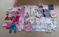 Mädchenkleidung Babyset 55 Teile Größe 74 Baden-Württemberg - Böblingen Vorschau