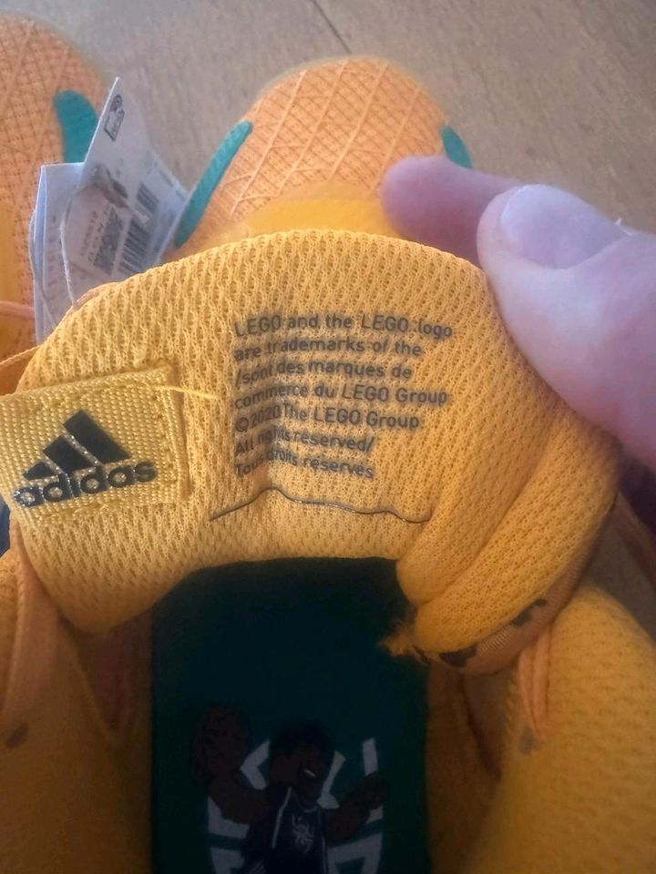 Adidas D.O.N Issus Lego  39.5 Größe in Essen