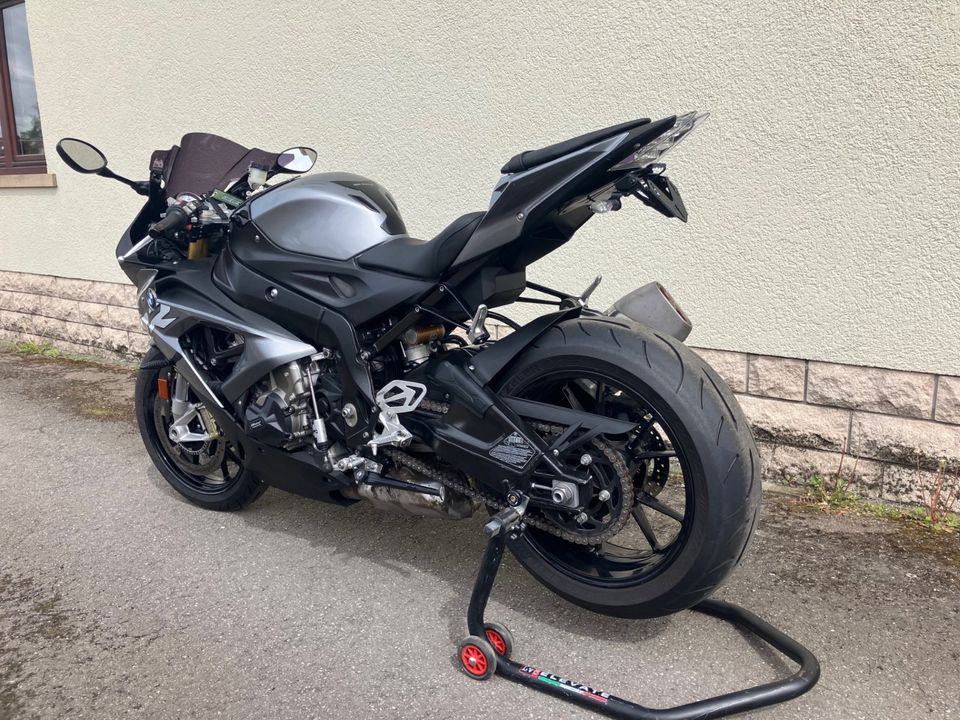 BMW S1000RR in Perl