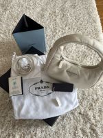 Prada Soft Mini Bag aus gepolstertem Nappa-Leder München - Schwabing-West Vorschau