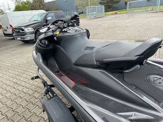 Sea-Doo RXP-X-300RS, 300PS , nur 13 Stunden,optional mit Trailer in Windesheim