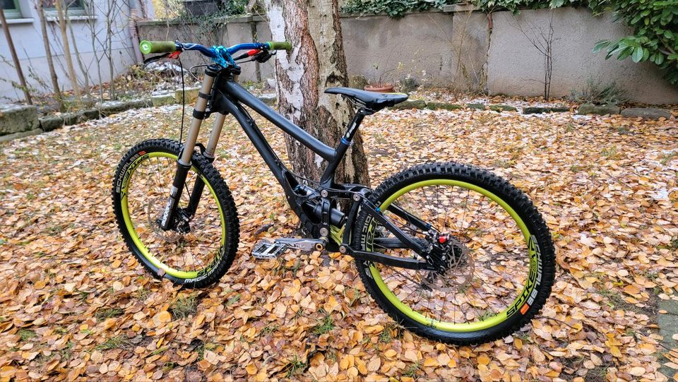 Banshee Legend M 26zoll Downhill Freeride MTB in Dresden