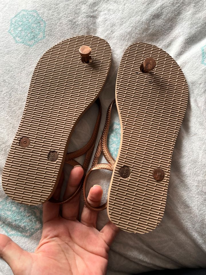 Havaianas Größe 36 gold wie neu flip flop zehentrenner in Offenbach