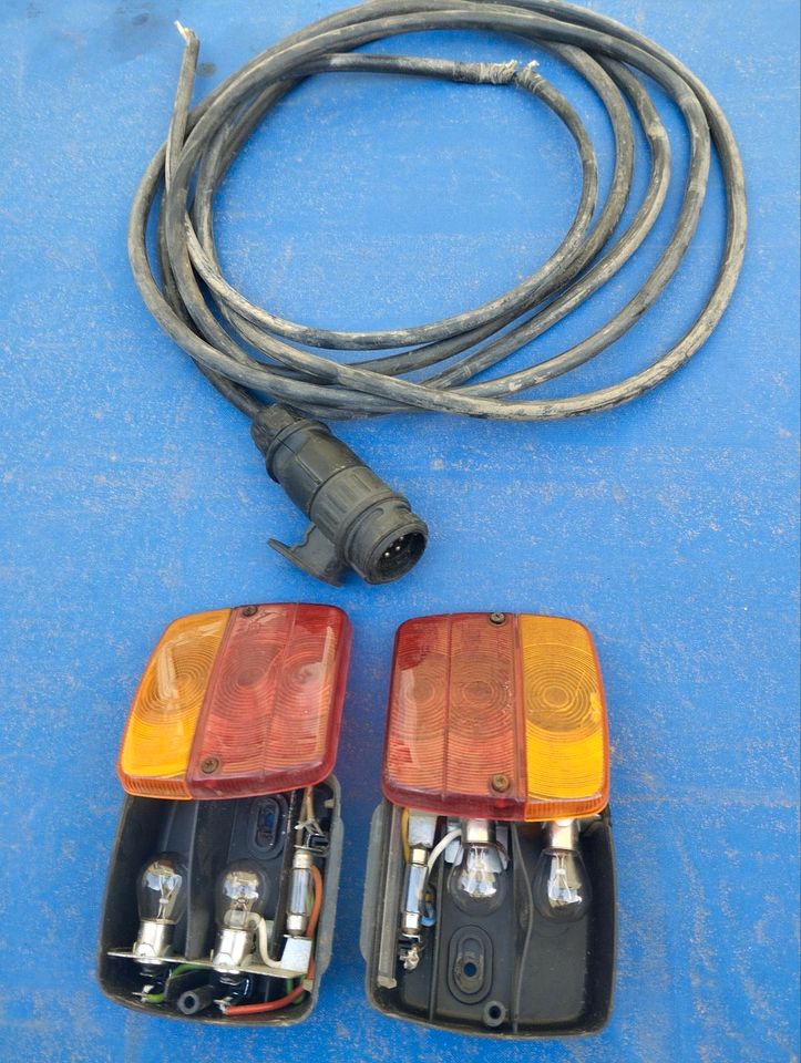 Anhänger,Leuchten, Kabel,Stecker in Rödinghausen