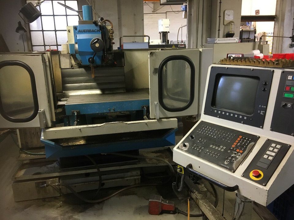 6981 univ. CNC Fraesmaschine (X: 525 mm)  Auerbach in Bielefeld